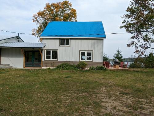 Outside - front (straight on)